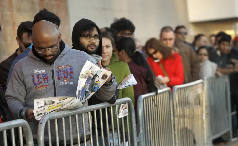 Mi smo 'kamilica' za Crni petak u Americi: Spavalo se ispred dućana, pucalo...