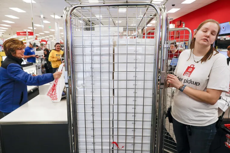 Mi smo 'kamilica' za Crni petak u Americi: Spavalo se ispred dućana, pucalo...