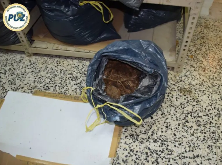 Najveća zapljena na zagrebačkom području: Zagrepčanin (45) 'pao' s vi&scaron;e od 10 tona duhana!