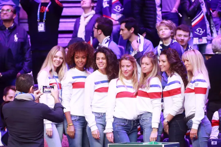 Hrvatski navijači 'zapalili' Lille: Pogledajte kakvu su atmosferu napravili na stadionu i izvan njega