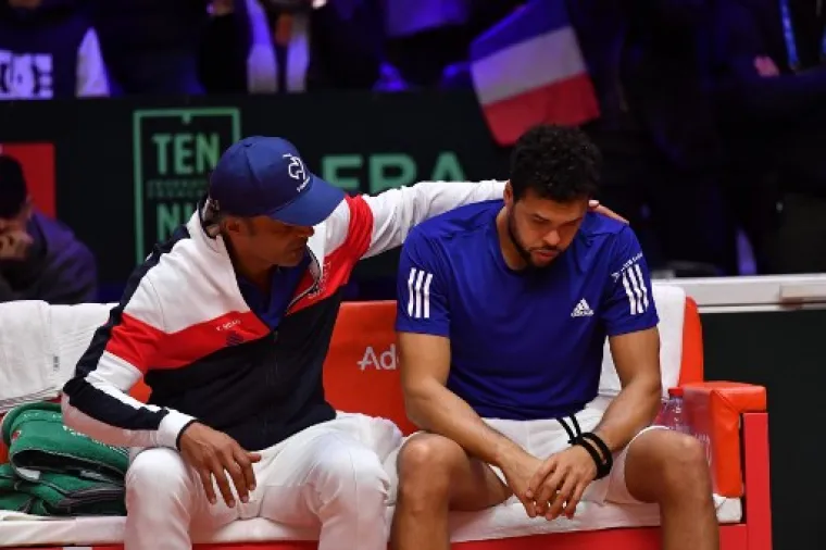 FRANCUZI U OČAJU: Tsonga skrivao lice, ovo govori vi&scaron;e od tisuću riječi