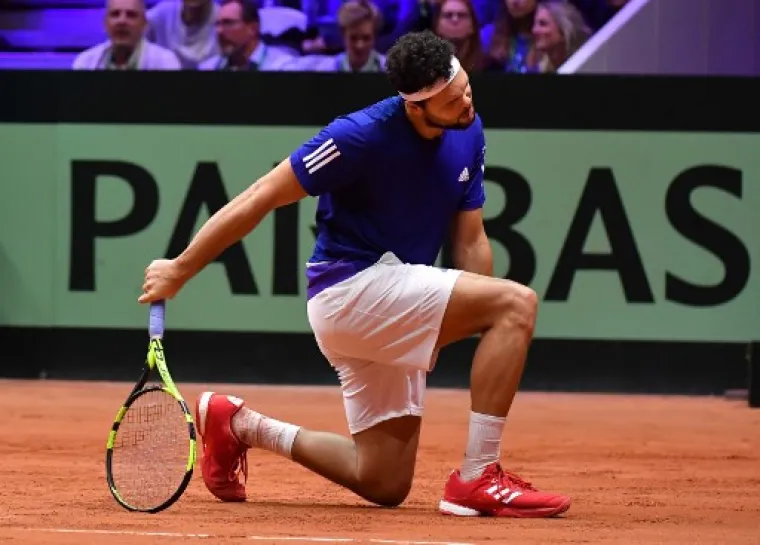 FRANCUZI U OČAJU: Tsonga skrivao lice, ovo govori vi&scaron;e od tisuću riječi