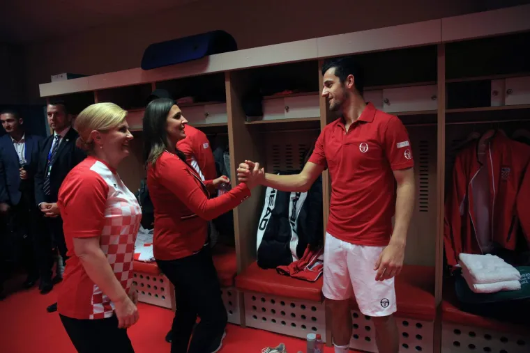 PREDSJEDNICA DO&Scaron;LA U SVLAČIONICU UTJE&Scaron;ITI PAVIĆA I DODIGA: Pogledajte kako je izgledao susret