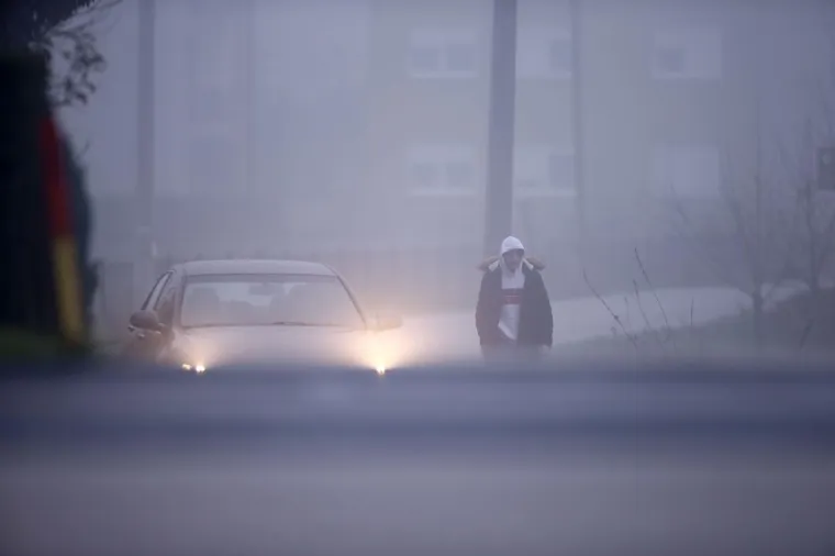 ZAGREB JE JUTROS IZGLEDAO KAO SET ZA HOROR FILM: Magla stvorila jezive, a opet prekrasne fotografije