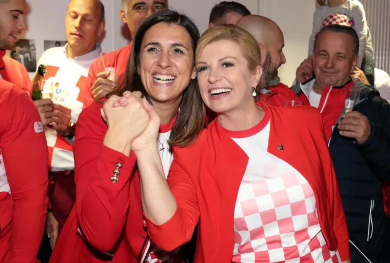 Slavit će se do dugo u noć: Predsjednica i tenisači uz &scaron;ampanjac i tortu proslavili osvajanje Davis Cupa