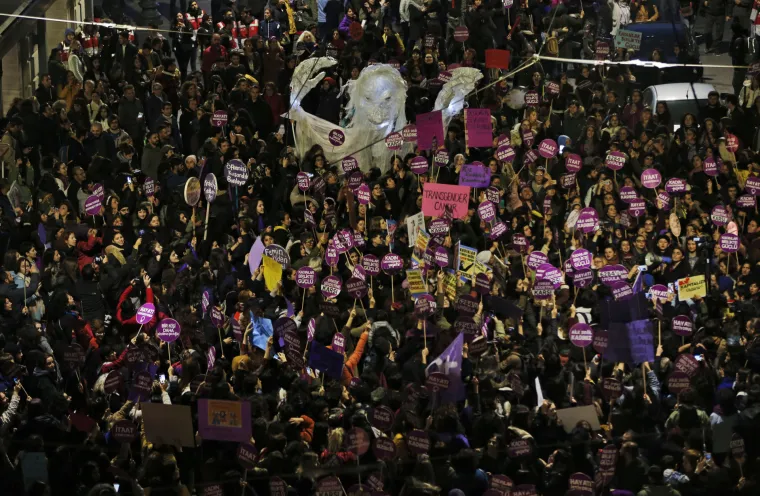 Turska policija prekinula prosvjed protiv nasilja nad ženama: U toj je zemlji samo ove godine ubijeno vi&scaron;e od 300 žena