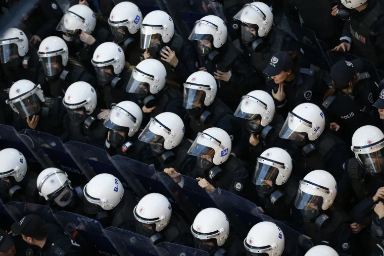 Turska policija prekinula prosvjed protiv nasilja nad ženama: U toj je zemlji samo ove godine ubijeno vi&scaron;e od 300 žena