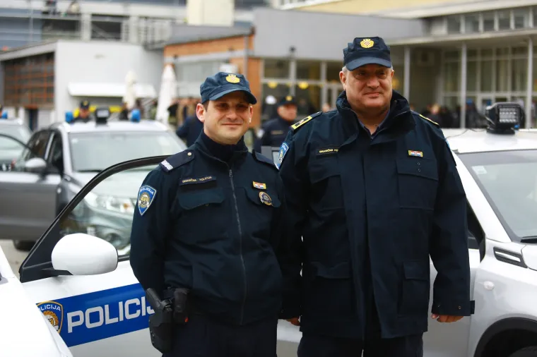 U dvori&scaron;tu policijske akademije održana je primopredaja vozila nabavljenih iz projekta Nabava terenskih vozila za nadzor granice.