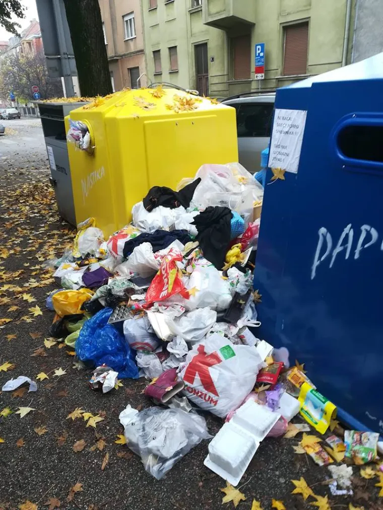 Kontejneri prepuni smeća u Zagrebu