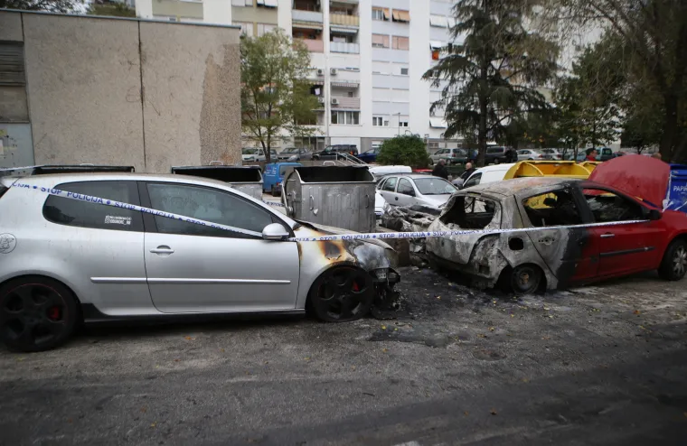 U Splitu tijekom noći izgorjela dva osobna vozila