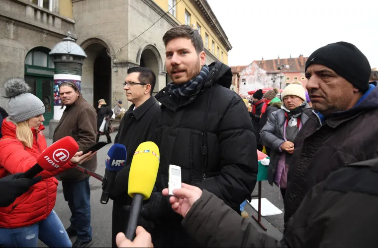 FOTO Pernar otkrio za&scaron;to je jedini dobio sat: 'Kad je čuo moj odgovor, odmah ga je bacio na stol!'
