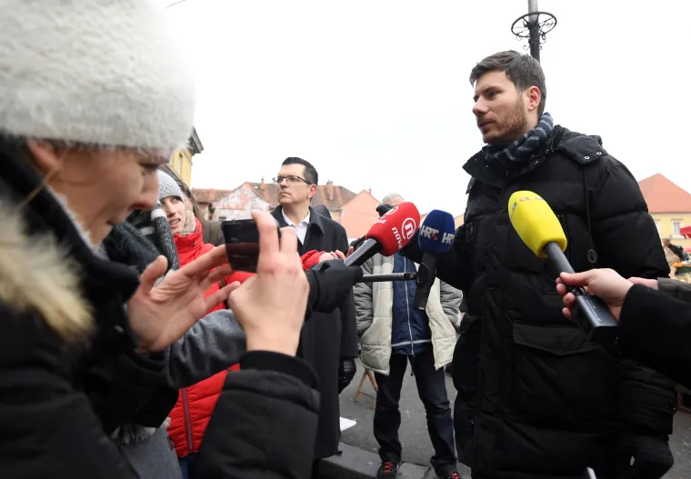 FOTO Pernar otkrio za&scaron;to je jedini dobio sat: 'Kad je čuo moj odgovor, odmah ga je bacio na stol!'
