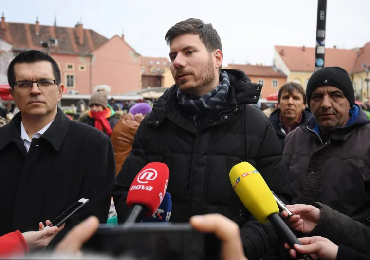 FOTO Pernar otkrio za&scaron;to je jedini dobio sat: 'Kad je čuo moj odgovor, odmah ga je bacio na stol!'