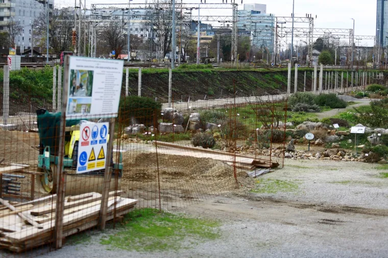 Krenuli su pripremni radovi na uređenju sjenate &scaron;etnice na južnom dijelu Botaničkog vrta.