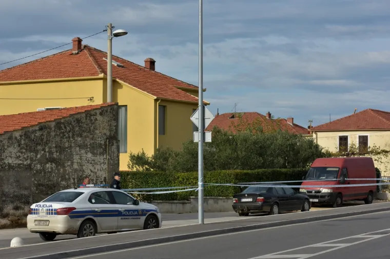 DRAMA U ZADRU: Poku&scaron;ao pregaziti policajca pa nakon lude potjere uspio pobjeći