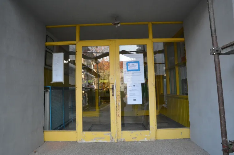 Ovo je &scaron;kola u Okučanima u kojoj se dogodila stra&scaron;na tragedija