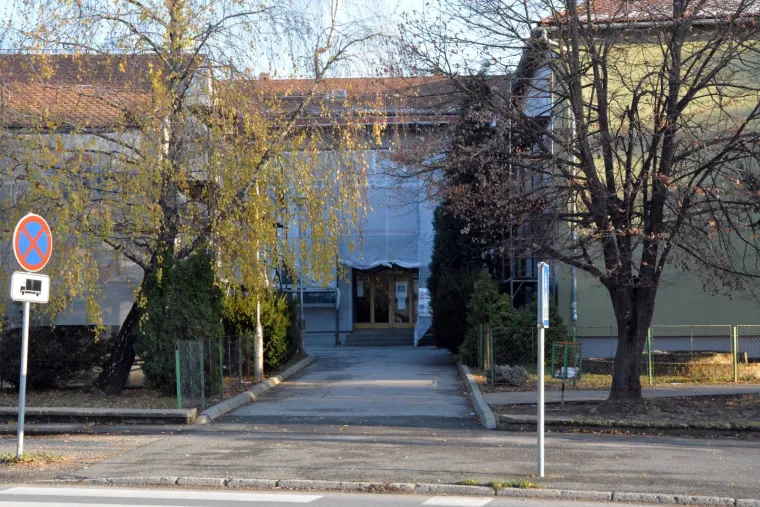 Ovo je &scaron;kola u Okučanima u kojoj se dogodila stra&scaron;na tragedija
