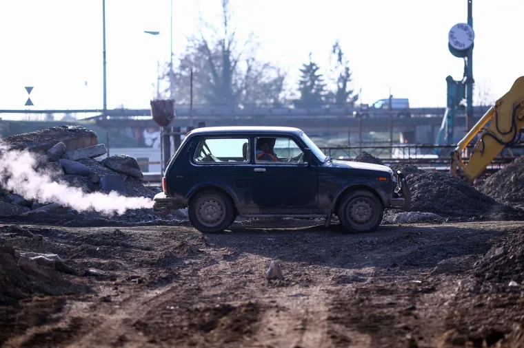 Zatvaranje zagrebačkog rotora nekoliko je puta odgađano, a. Prema posljednjoj najavi gradonačelnika Bandića to će biti u siječnju 2019. Radnici su ponovno okupirali gradili&scaron;te, a kako radovi napreduju uvjerite se sami...