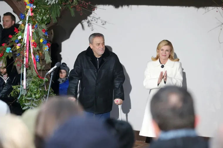 Predsjednica otvorila vrata Pantovčaka građanima za vrijeme Adventa