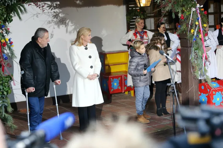 Predsjednica otvorila vrata Pantovčaka građanima za vrijeme Adventa