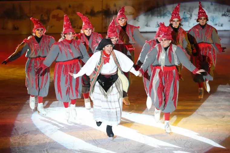 BISER ADVENTA U ZAGREBU: Svečano je otvoren Ledeni park na Trgu kralja Tomislava