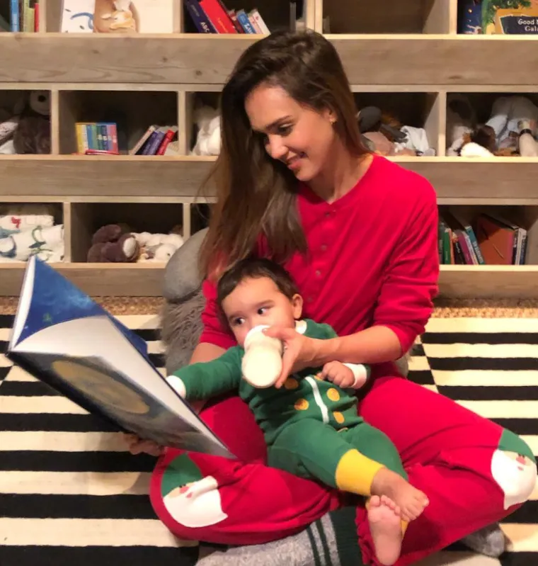 Želite uskočiti natrag u stare traperice nakon trudnoće? Iskoristite trikove slavnih mama