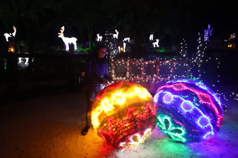 Na djedovini napravio Božićno selo: Bajka od milijuna lampica duž 24 kilometra