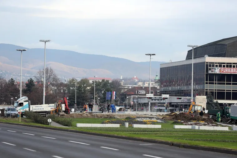 Postavljen kip Franje Tuđmana na križanju Vukovarske i Hrvatske bratske zajednice