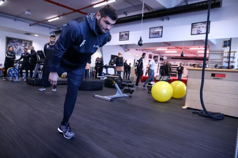 Novi spektakl pred domaćim navijačima: Hrgović odradio otvoreni trening uoči obrane naslova