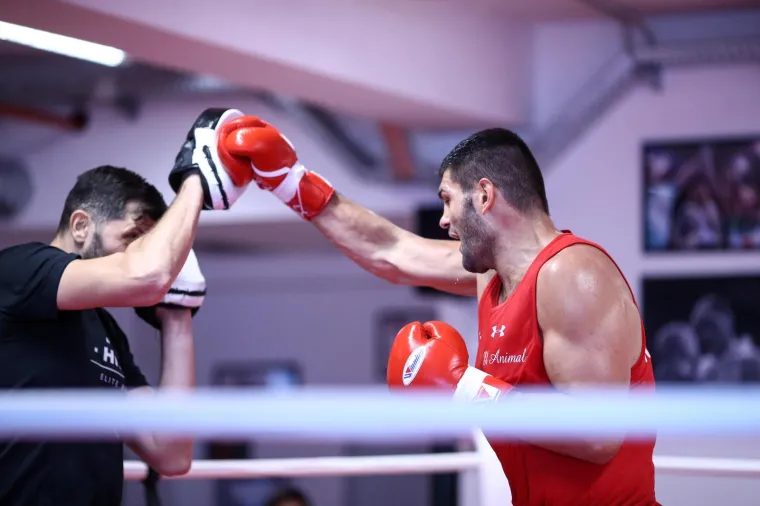 Novi spektakl pred domaćim navijačima: Hrgović odradio otvoreni trening uoči obrane naslova
