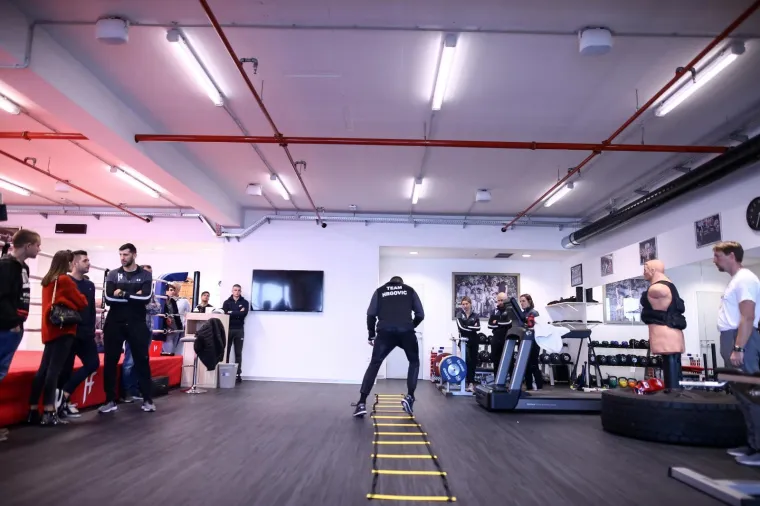 Novi spektakl pred domaćim navijačima: Hrgović odradio otvoreni trening uoči obrane naslova