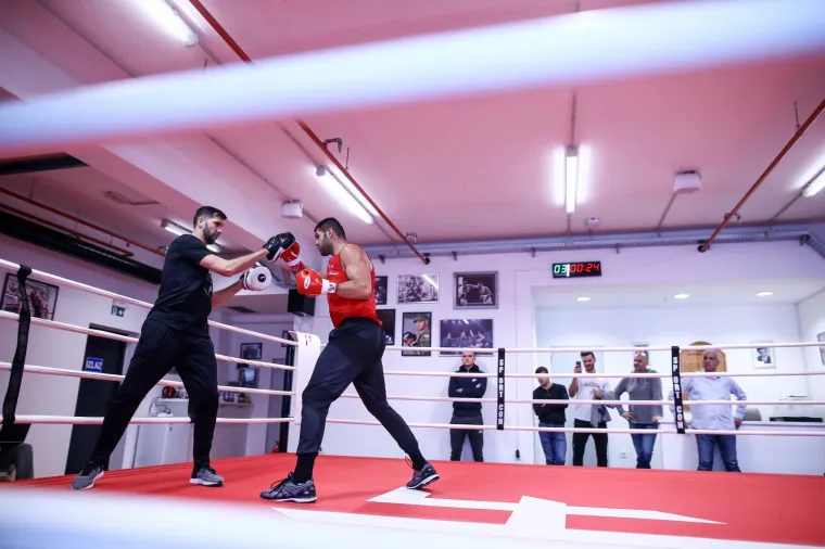 Novi spektakl pred domaćim navijačima: Hrgović odradio otvoreni trening uoči obrane naslova