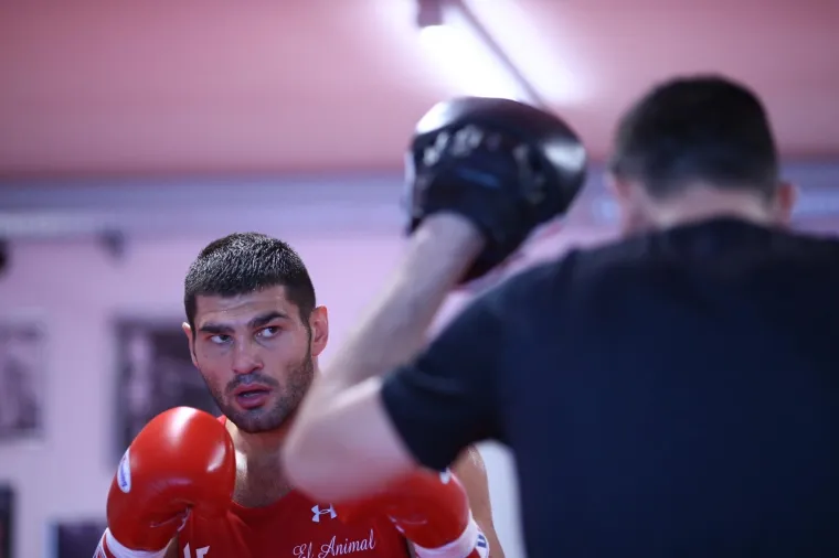 Novi spektakl pred domaćim navijačima: Hrgović odradio otvoreni trening uoči obrane naslova