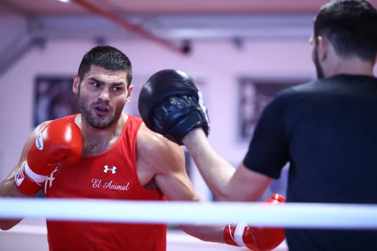 Novi spektakl pred domaćim navijačima: Hrgović odradio otvoreni trening uoči obrane naslova