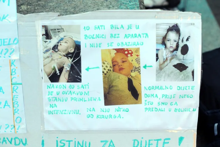 Prosvjeduje na glavnom gradskom trgu zbog smrti kćeri (5) na Rebru