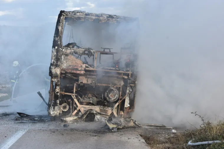 DRAMA KOD &Scaron;IBENIKA: Autobus se zapalio u vožnji, nitko nije ozlijeđen