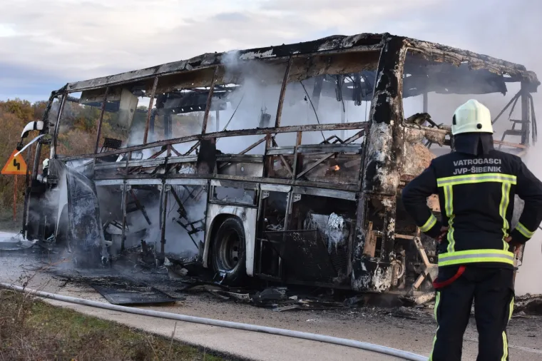 DRAMA KOD &Scaron;IBENIKA: Autobus se zapalio u vožnji, nitko nije ozlijeđen