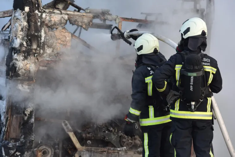 DRAMA KOD &Scaron;IBENIKA: Autobus se zapalio u vožnji, nitko nije ozlijeđen