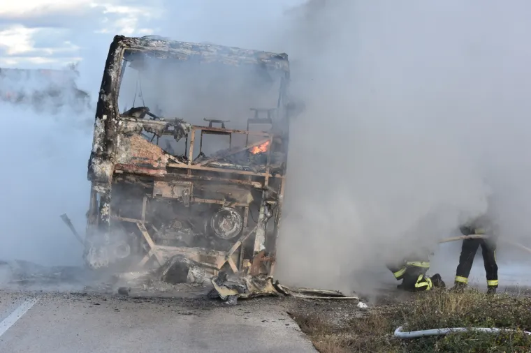 DRAMA KOD &Scaron;IBENIKA: Autobus se zapalio u vožnji, nitko nije ozlijeđen