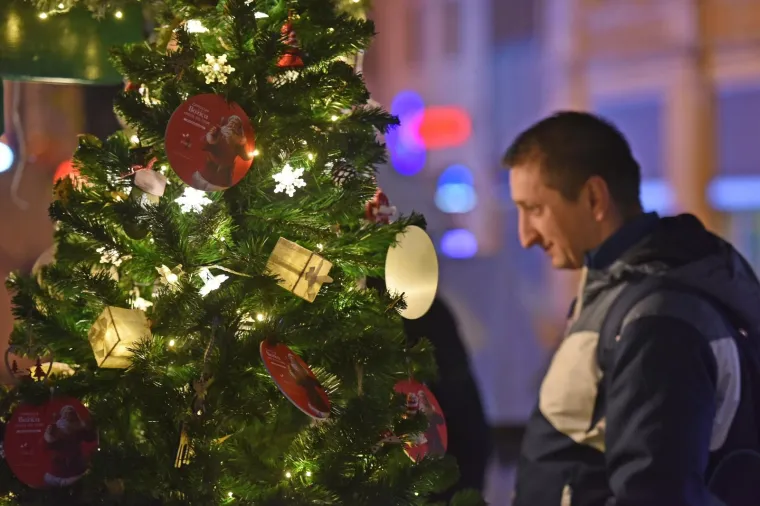 Pula: Centar grada u adventskom ozračju