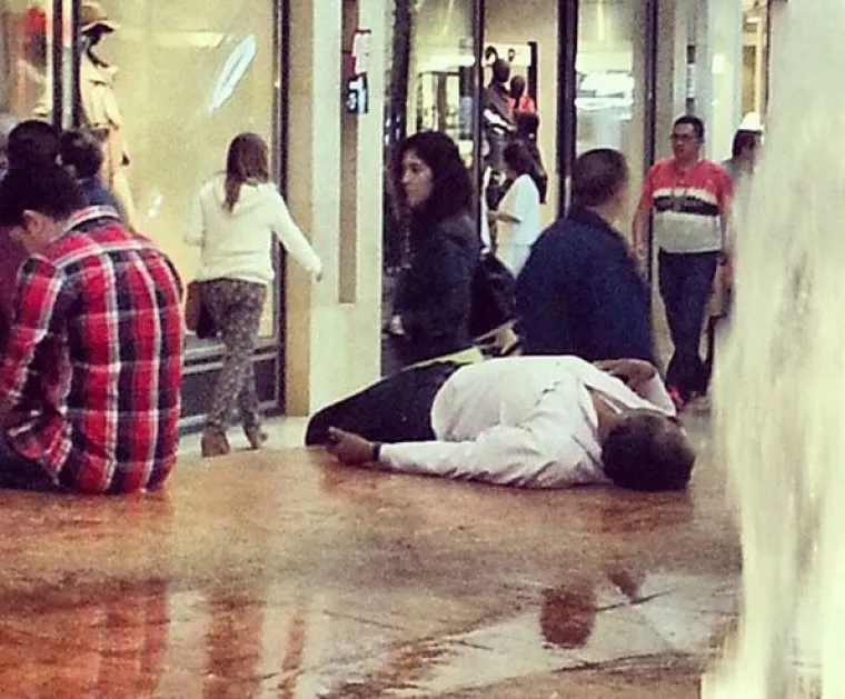 30 'jadnih mu&scaron;karaca' koji čekaju svoje bolje polovice da zavr&scaron;e sa shoppingom