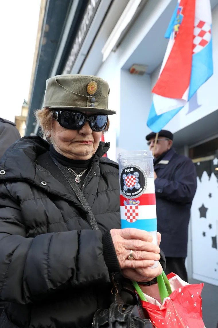 Na trgu bana Jelačića odana počast Prosinačkim žrtvama