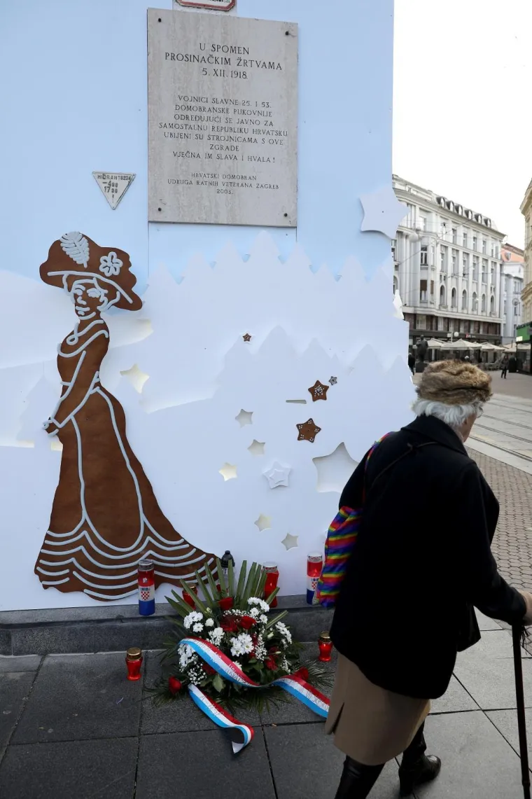 Na trgu bana Jelačića odana počast Prosinačkim žrtvama