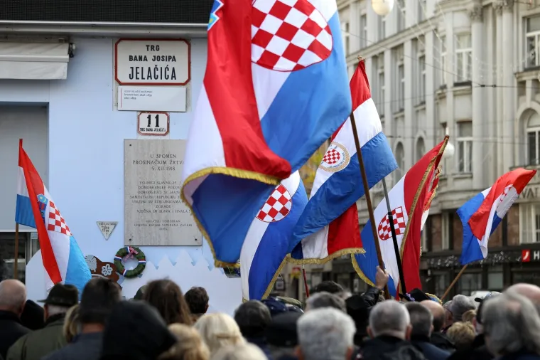 Na trgu bana Jelačića odana počast Prosinačkim žrtvama