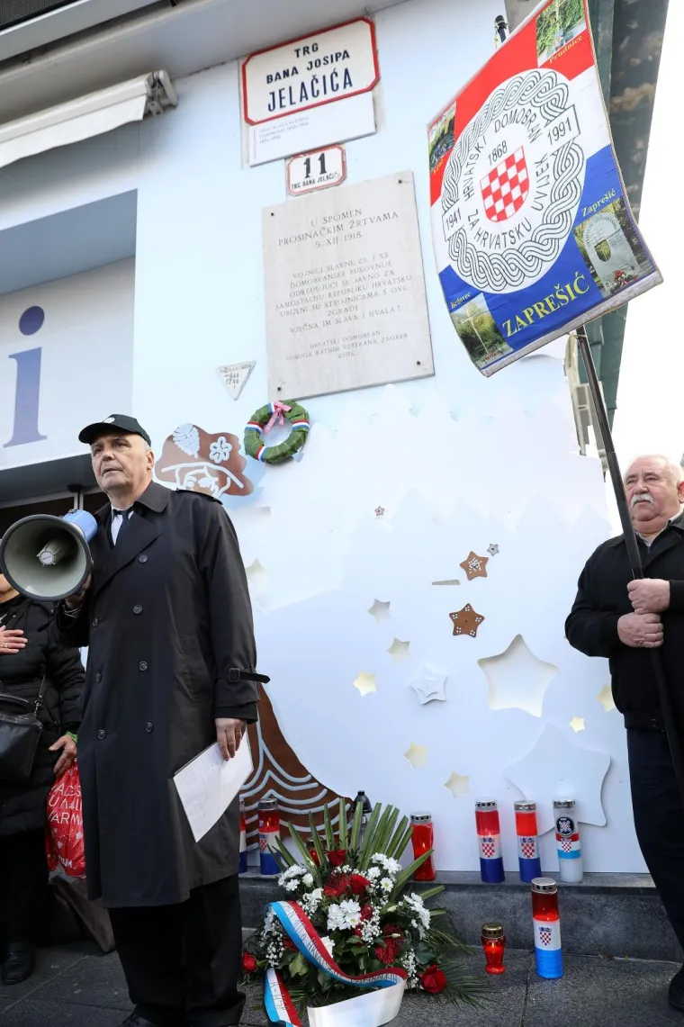 Na trgu bana Jelačića odana počast Prosinačkim žrtvama