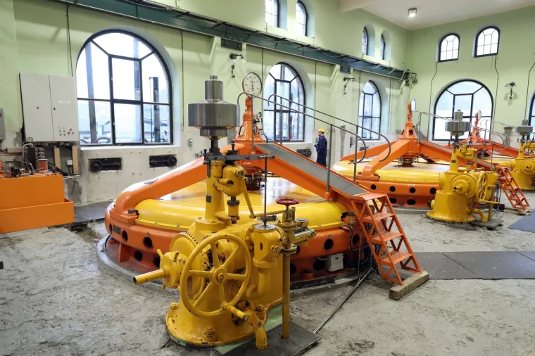 Premijer obi&scaron;ao novu bolnicu u Karlovcu i pustio u rad agregat hidroelektrane