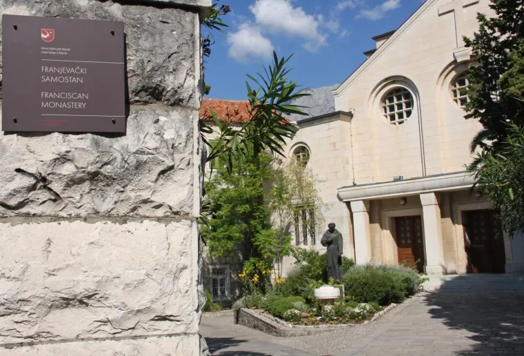 Pipkali su ih i silovali: Ovo su svećenici osuđeni za zlostavljanje djece u Hrvatskoj