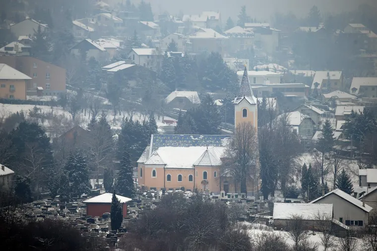 Pipkali su ih i silovali: Ovo su svećenici osuđeni za zlostavljanje djece u Hrvatskoj