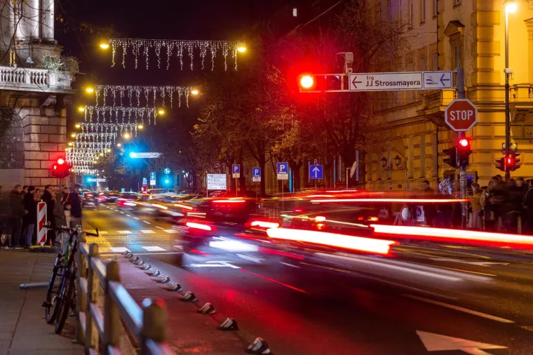 BAJKA U ZAGREBU: Ovogodi&scaron;nji Advent ljepotom nadma&scaron;io je sve prethodne, pogledajte najljep&scaron;e fotografije sa svih lokacija