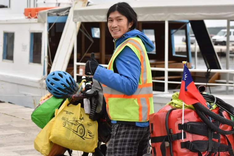 Jacky Chan u &Scaron;ibeniku: Biciklom pro&scaron;ao 40 tisuća kilometara i stigao do Hrvatske, no ne namjerava stati